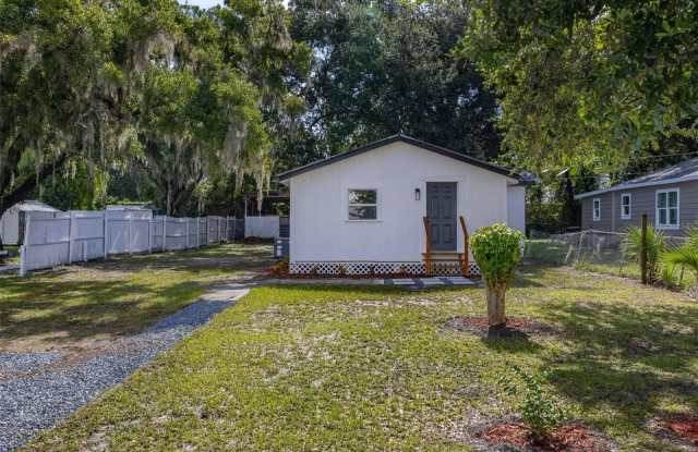 145 STRAIN BOULEVARD photos photos