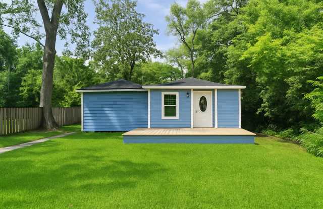 1109 Lake Shore Boulevard - A photos photos