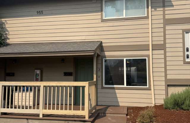 Newly Remodeled 2 Story Unit in Prineville photos photos Newly Remodeled 2 Story Unit in Prineville photos photos