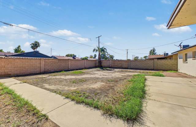 Two Bedroom, One Bath Home Gallery 4