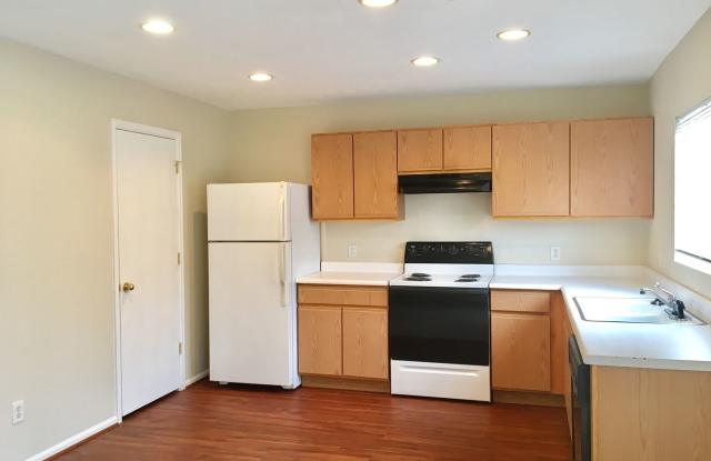 3521 Warren Farm Court Gallery 3