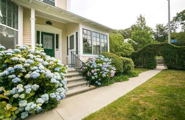 42 Kay Street unit: 5 photos photos