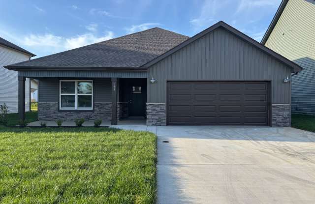 Stunning 3 Bed, 2 Bath Home for Rent! Gallery 1