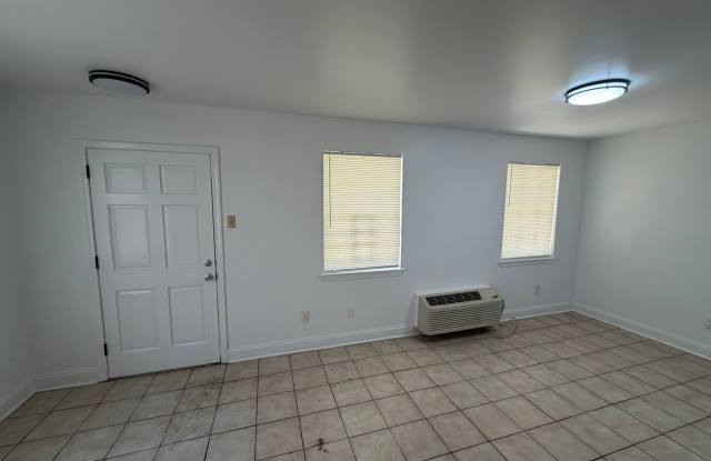 2639Dreux Gallery 4
