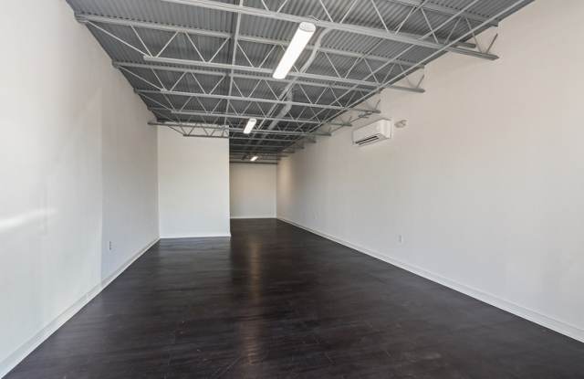 2806 Higgins Boulevard Gallery 3