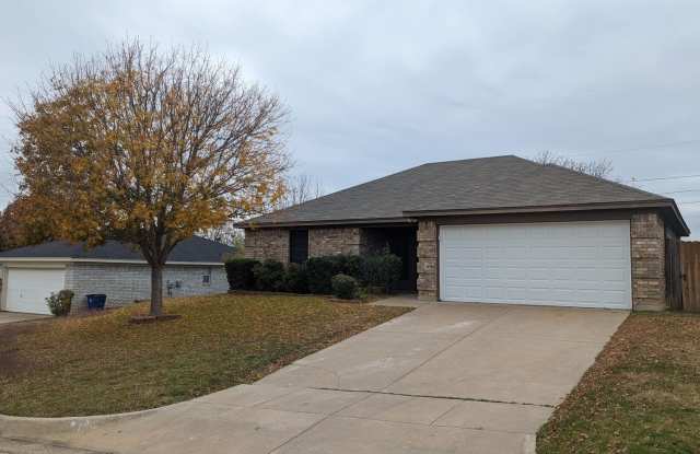 Modern Amenities  Ideal Location - 636 Ozark Avenue, Burleson, TX 76028