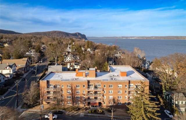38 4th Avenue - 38 4th Avenue, Nyack, NY 10960