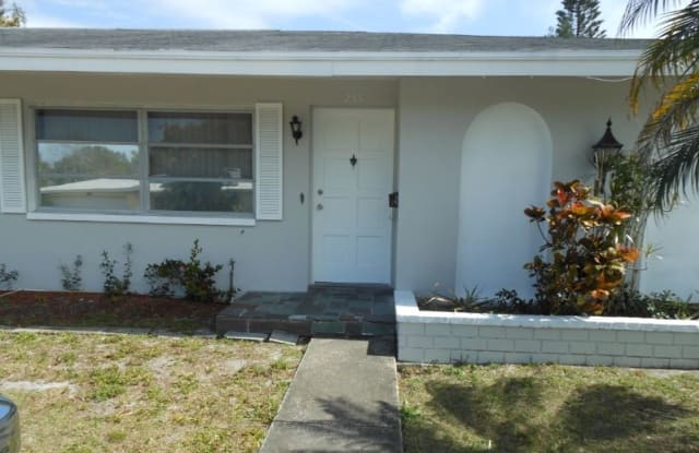 233 Gatewood Dr - 233 Gatewood Drive, Largo, FL 33770