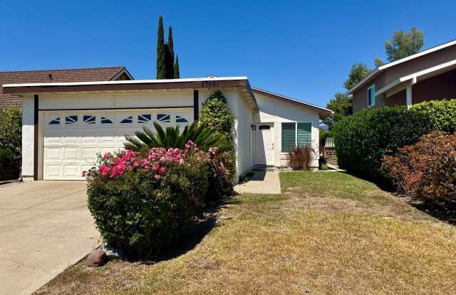 Lovely 3 bedroom single level home in Mission Viejo photos photos