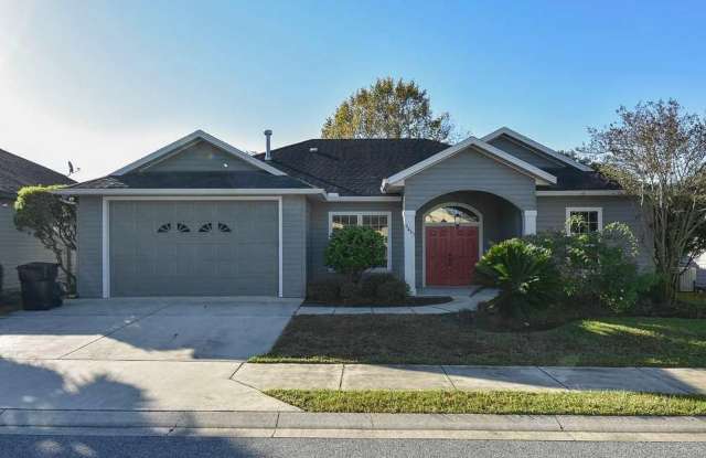 4 Bedroom 3 Bathroom Home in Brookfield photos photos