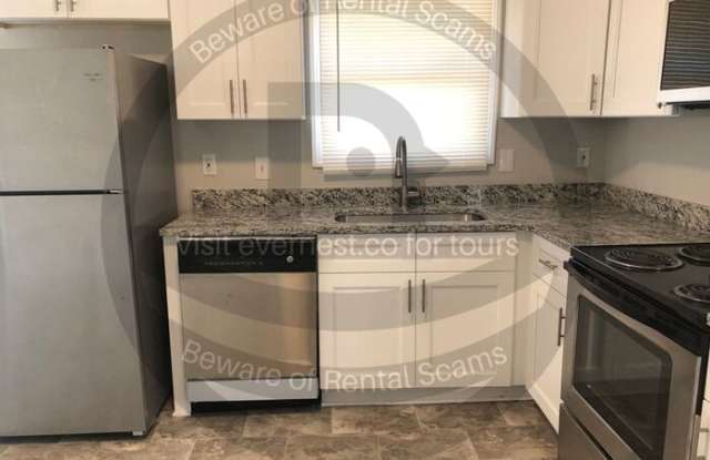 5623 Deerfield Court Gallery 3