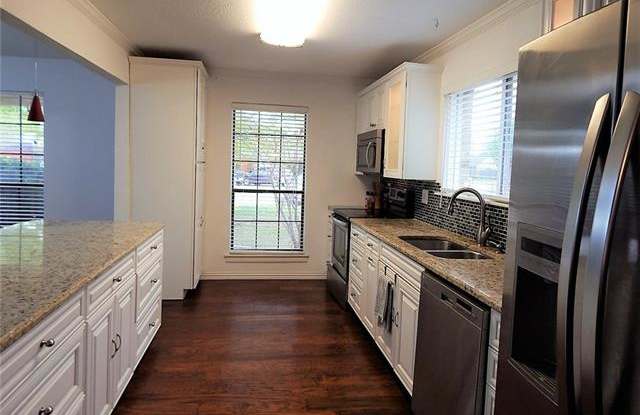 908 Elmhill Court Gallery 4