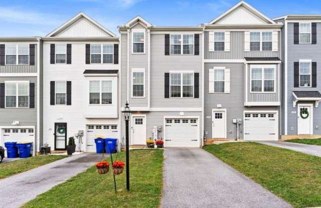 Dallastown Schools! Beautiful 3 Bedroom, 2.5 Bath Townhome. photos photos