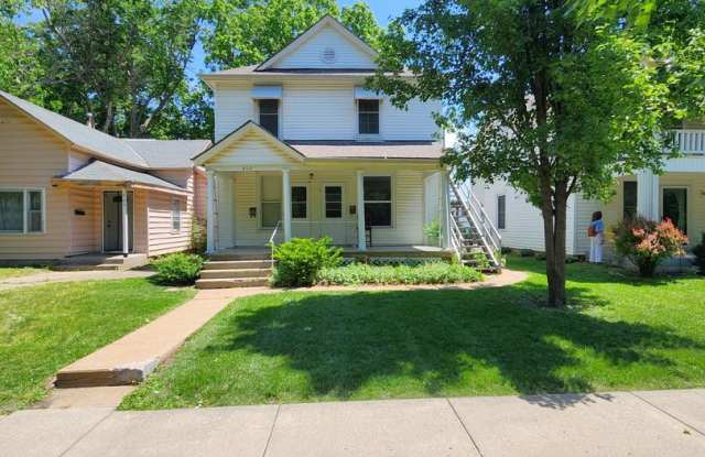 Very nice 2BR home with appliances, porch and back yard. Landlord pays water/gas. photos photos