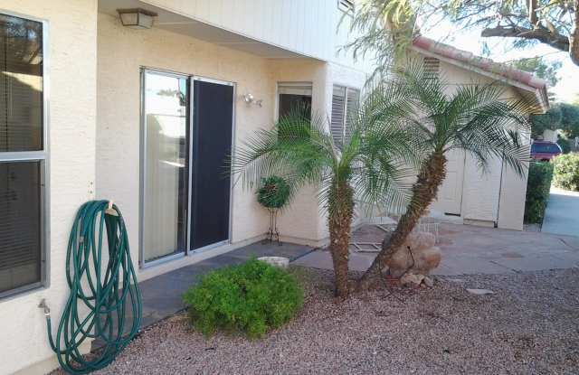 9909 E DONEGAL Court Gallery 4