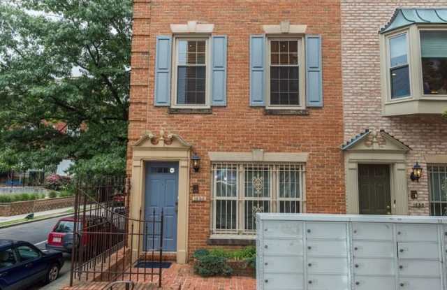 1656 Euclid St. NW #B Gallery 2