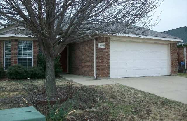 4735 Topaz Lane photos photos