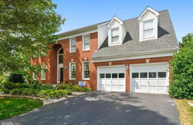 2507 GLENLAWN PLACE photos photos