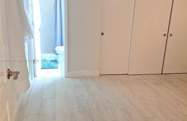 2220 N 57th Way photos photos