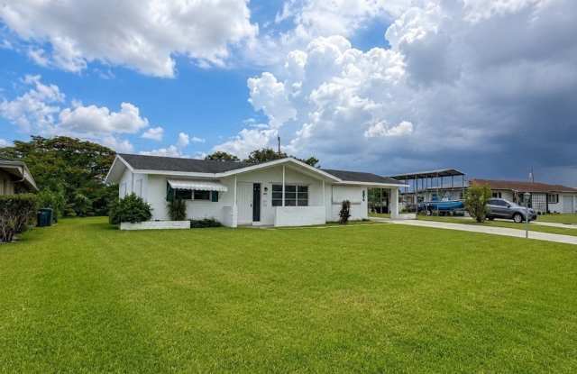800 Willow Drive photos photos