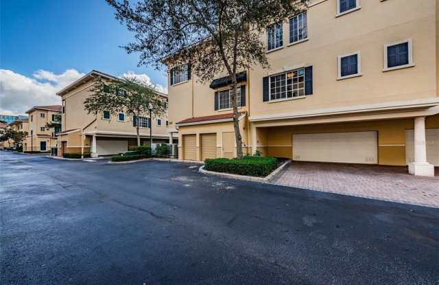5215 BEACH BREEZE Court Gallery 3