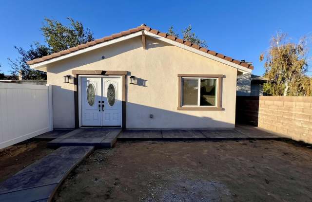 1133 E Geraldine Avenue photos photos