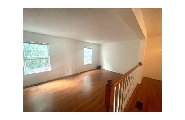 1032 BAYRIDGE TERRACE Gallery 4