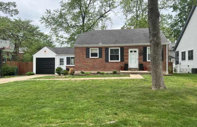 320 Fairway Lane - 320 Fairway Lane, Kirkwood, MO 63122