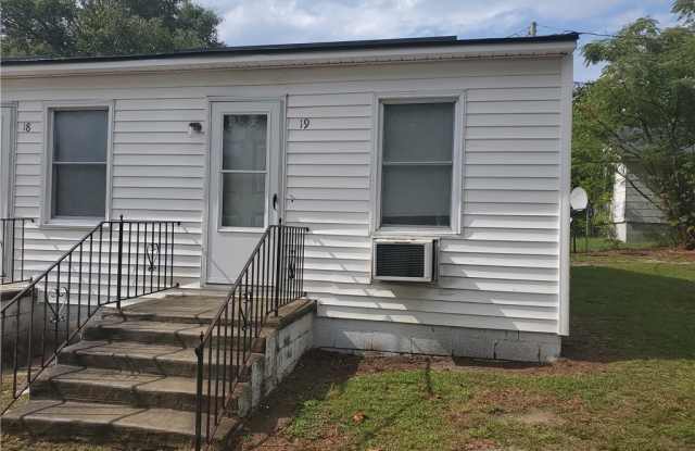105-8 Bogard Circle - 105 Bogard Circle, Spring Lake, NC 28390