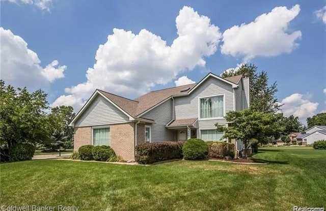 3290 Bennington Drive photos photos