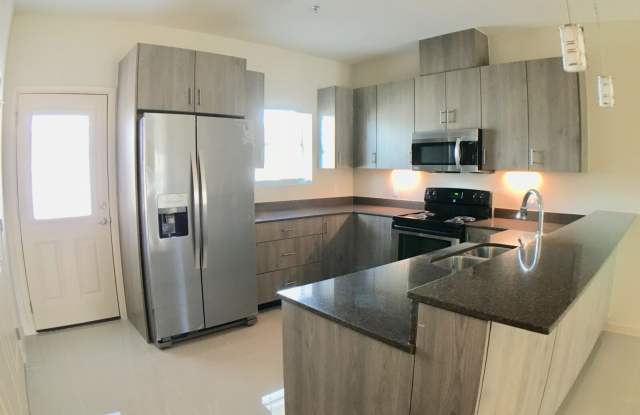 418 S Newport Ave photos photos