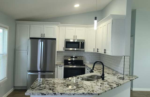 674 Beard Avenue - 674 Beard Avenue, Sebastian, FL 32958 674 Beard Avenue - 674 Beard Avenue, Sebastian, FL 32958