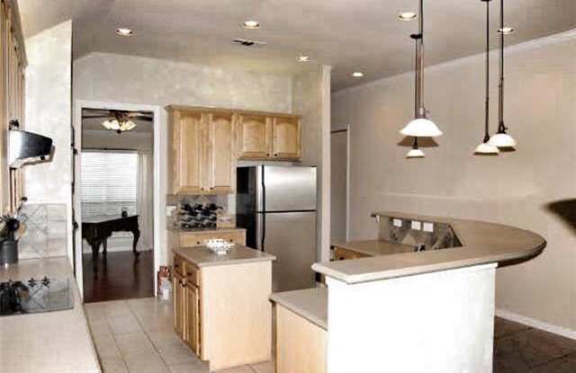11448 Balcones Drive Gallery 2