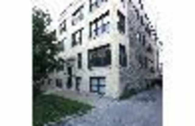 1216 W Thorndale Ave,#2 Gallery 2