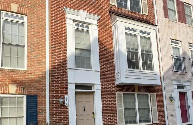 Charming 4 Bedroom/3.5 Bathroom Townhome with In-Unit Laundry in Pigtown, Baltimore, MD! photos photos