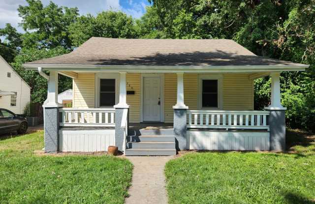 Spacious 3-Bedroom, 1-Bathroom Home AVAILABLE NOW!! photos photos
