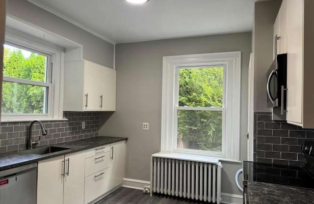 8204 CADWALADER AVENUE Gallery 4