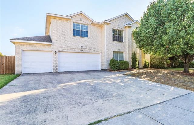 5564 Lawnsberry Drive - 5564 Lawnsberry Drive, Fort Worth, TX 76137