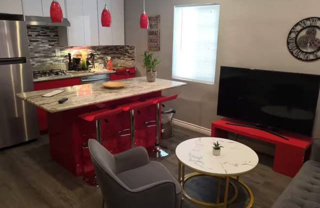 1530 W 28th St photos photos