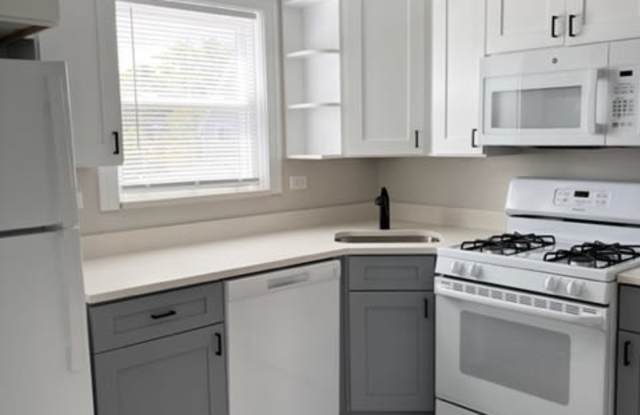 1413 North 17th Avenue - 1413 North 17th Avenue, Melrose Park, IL 60160 1413 North 17th Avenue - 1413 North 17th Avenue, Melrose Park, IL 60160