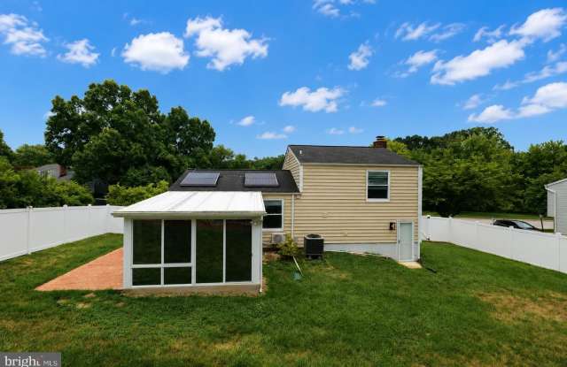 1414 KING WILLIAM Drive Gallery 4