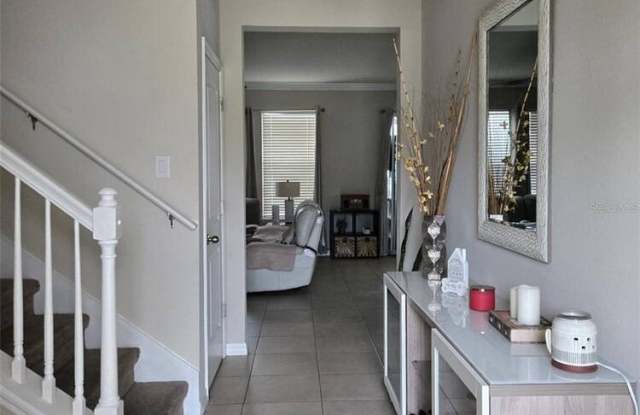 1517 Softshell Street Gallery 2