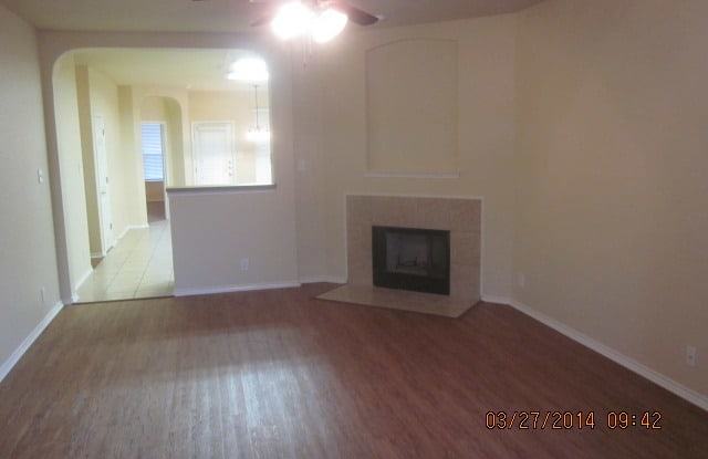 524 FOXFORD RUN DR Gallery 2