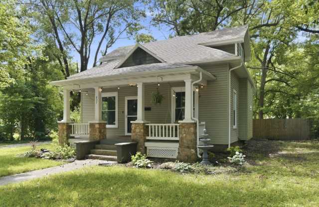 837 S Kentwood Avenue photos photos