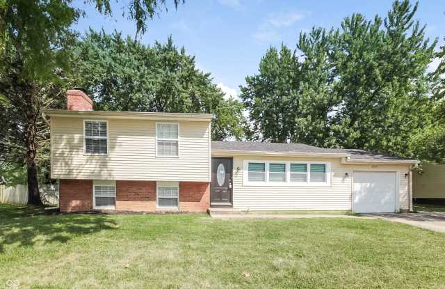 2313 Bernie Drive photos photos