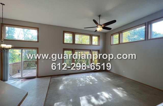 Large End Unit Townhome Available Late April, 2BR + Office, Vaulted Ceilings, 3 Bath, Family Room photos photos