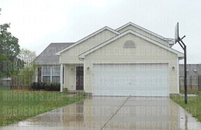 717 Clara Dr - 717 Clara Drive, Trenton, OH 45067