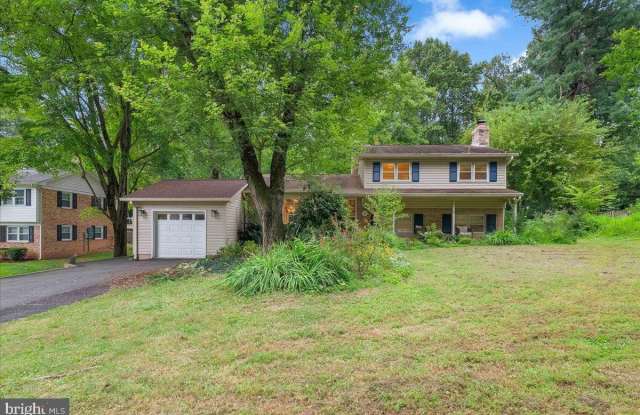 12007 HAMDEN COURT - 12007 Hamden Court, Fairfax County, VA 22124