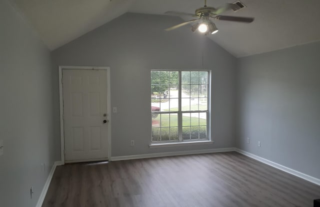 408 Robins West Parkway Gallery 3