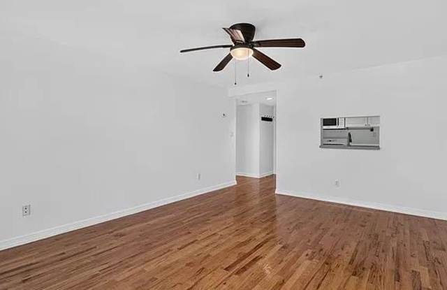 40 Bay Ridge Ave Gallery 1